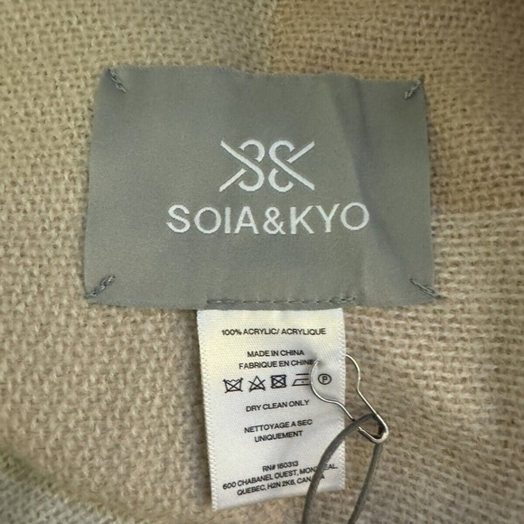 Soia & Kyo NWT Size OS Tan 100% Acrylic Scarfigan w/Fringe - Picture 3 of 4